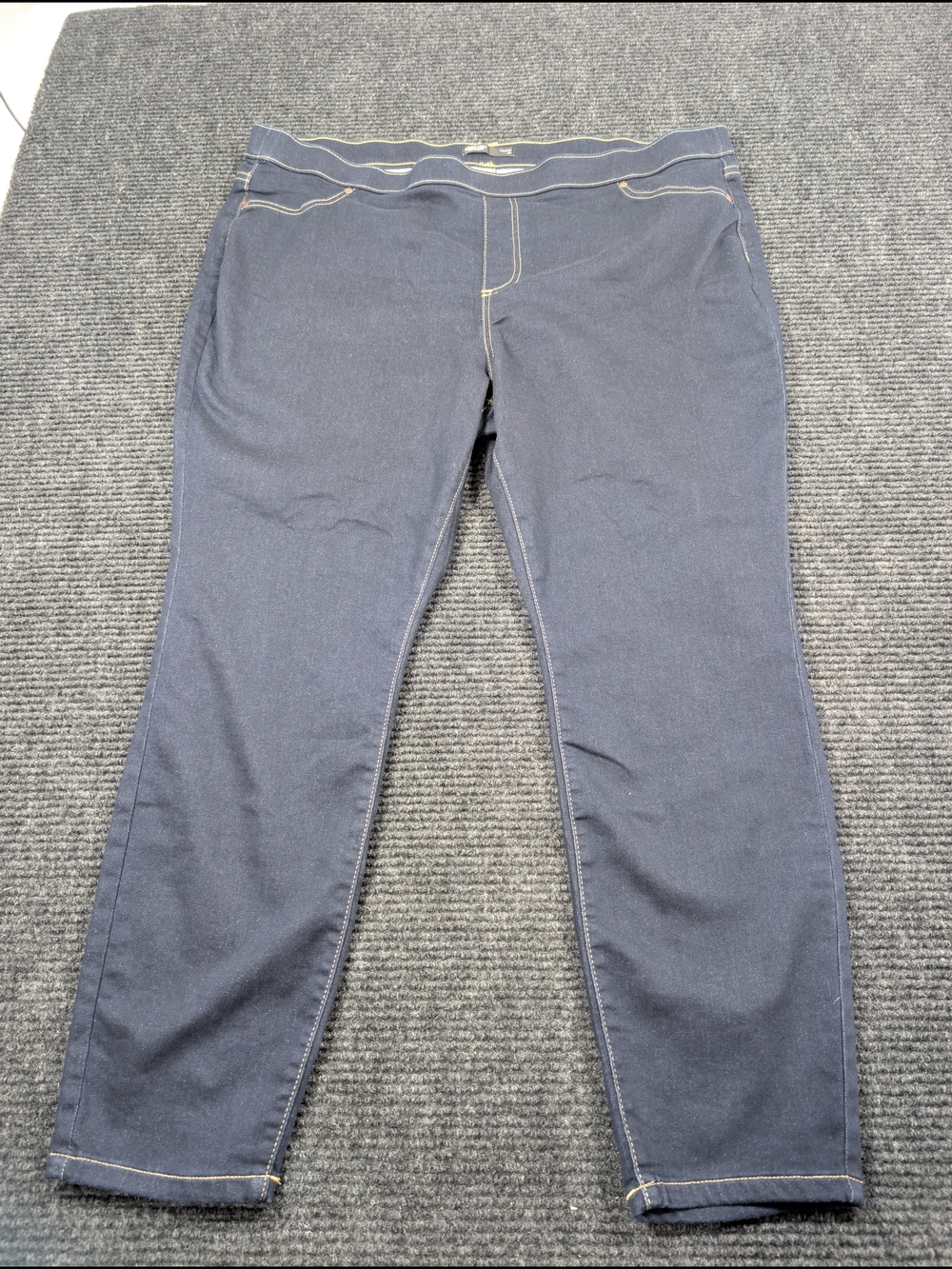 Simply Vera Vera Wang Navy Stretch Jeggings
